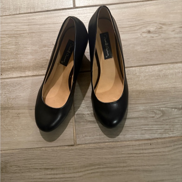 Black Women’s Short Wedge Shoes Comfortable & Stylish - Picture 3 of 4